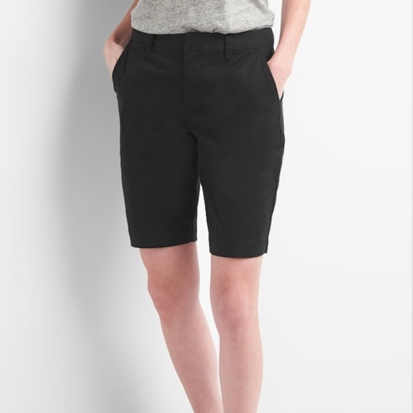 🆕 Gap Black Bermuda Short - Picture 2 of 4